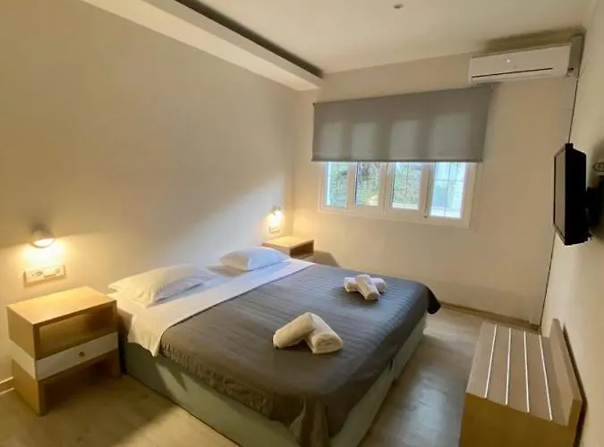 Callisto Beach Hotel