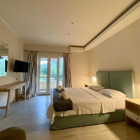 Callisto Beach Отель Лиападес