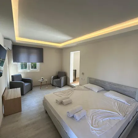 Callisto Beach Отель